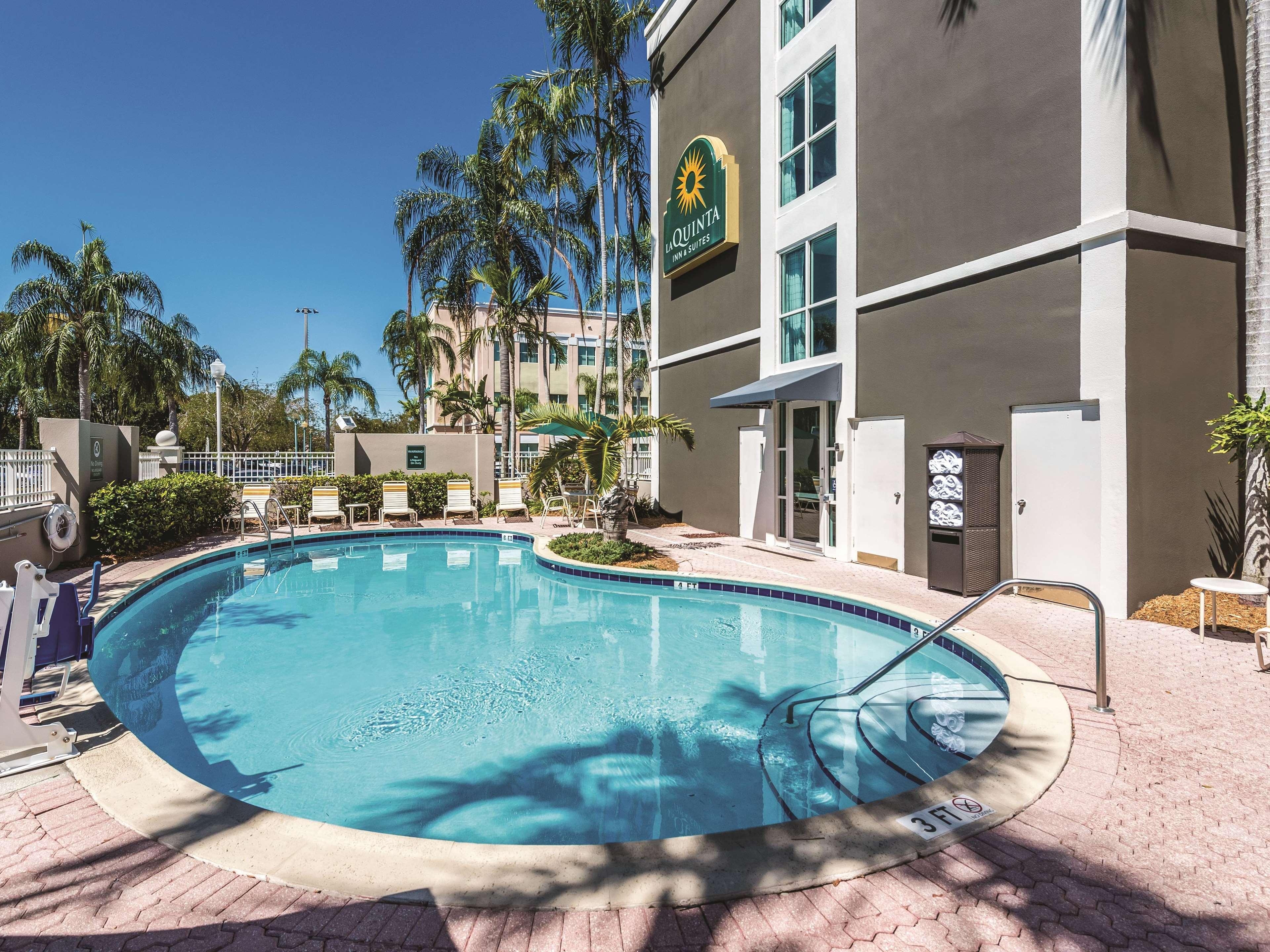 Hotel La Quinta By Wyndham Plantation At Sw 6Th St Exteriér fotografie