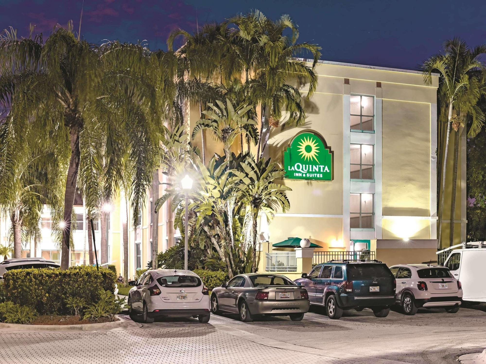 Hotel La Quinta By Wyndham Plantation At Sw 6Th St Exteriér fotografie
